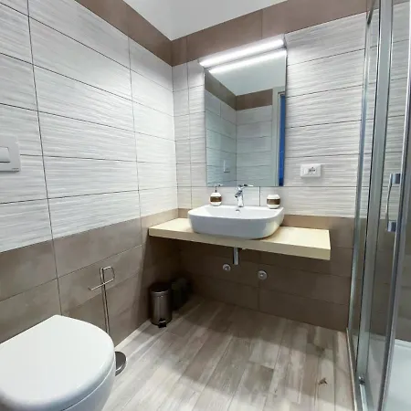 Doni Alojamento de Acomodação e Pequeno-almoço 3*